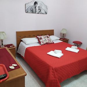Camera con letto king size